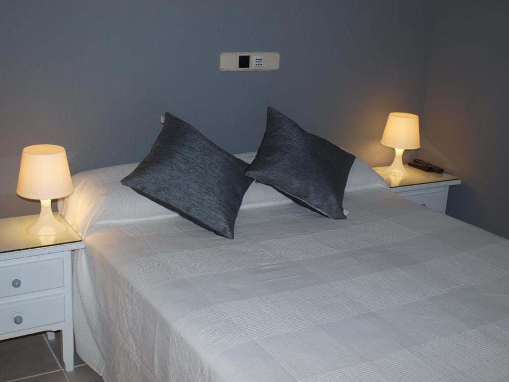Hostal El Parque Сан-Мартин-де-ла-Вега Экстерьер фото